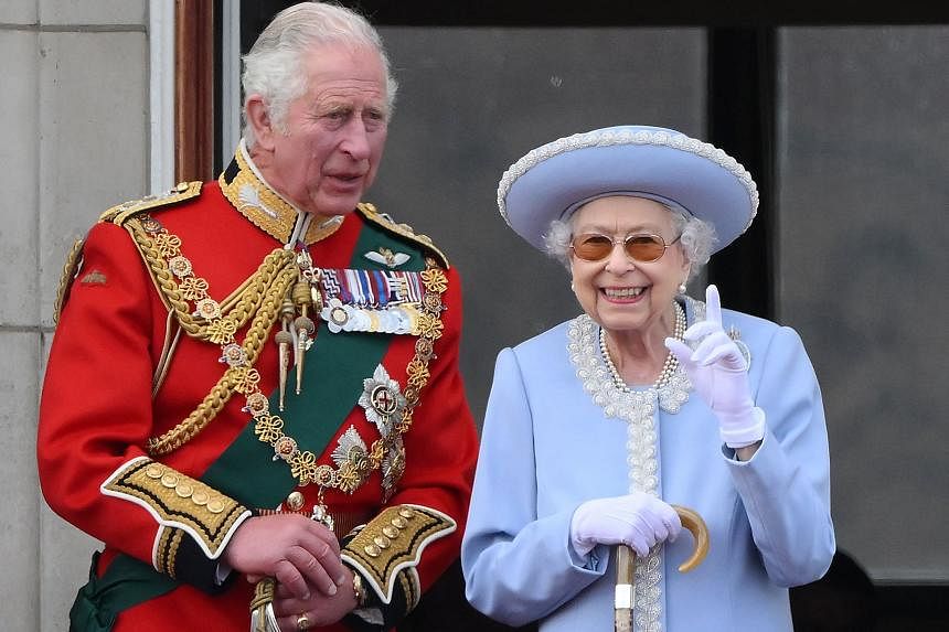 Ratu Inggris Elizabeth akan melewatkan acara Jubilee Jumat setelah mengalami ‘ketidaknyamanan’