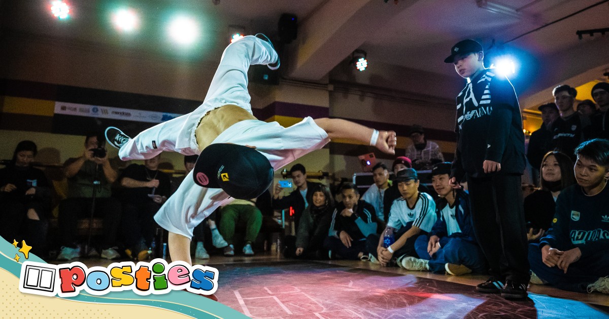 B-boys dan B-girls muda memamerkan gerakan mereka di kompetisi breakdance ‘Under the Lion’s Rock’